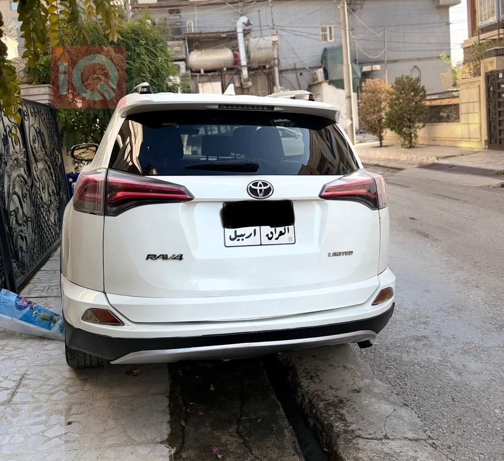 تويوتا راف 4